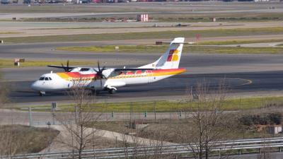 Photo of aircraft EC-LQV operated by Air Nostrum