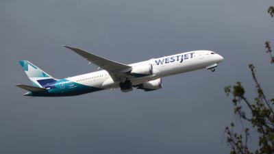 Photo of aircraft C-GUDH operated by WestJet