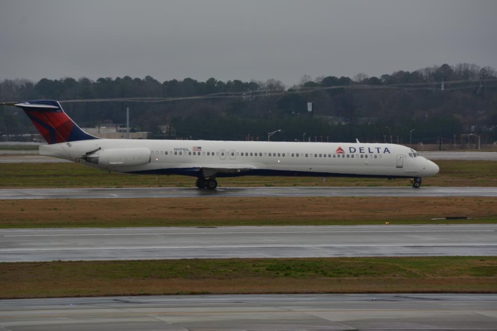 Photo of aircraft N991DL operated by Delta Air Lines