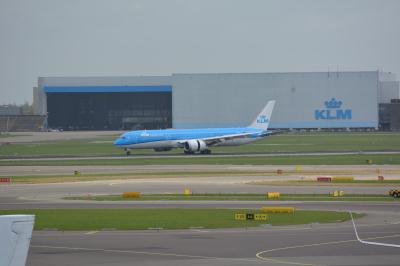 Image of aircraft registration PH-BHC - A 787-9 Dreamliner operated by KLM Royal Dutch Airlines