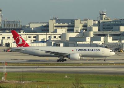 Photo of aircraft TC-LJN operated by Turkish Airlines