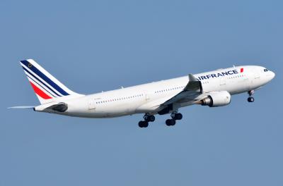 Photo of aircraft F-GZCC operated by Air France