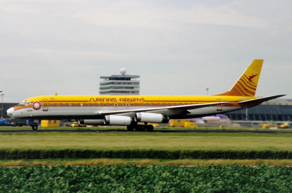 Photo of aircraft N1809E operated by Surinam Airways