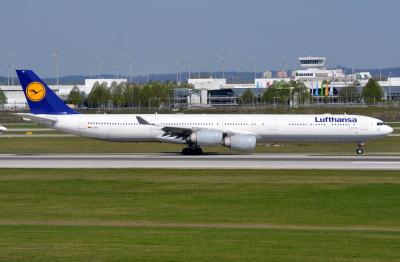 Photo of aircraft D-AIHX operated by Lufthansa