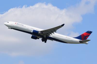 Image of aircraft registration N809NW - A A330-323 operated by Delta Air Lines