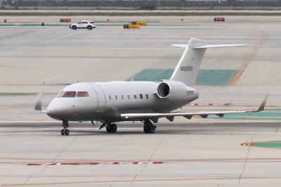 Image of aircraft registration N825SG - A Challenger 601-3R operated by MCS Leasing Inc