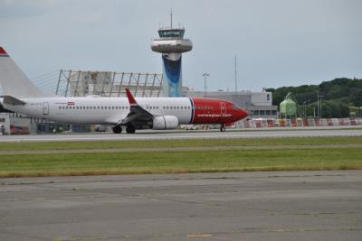 Photo of aircraft LN-DYQ operated by Norwegian Air Shuttle
