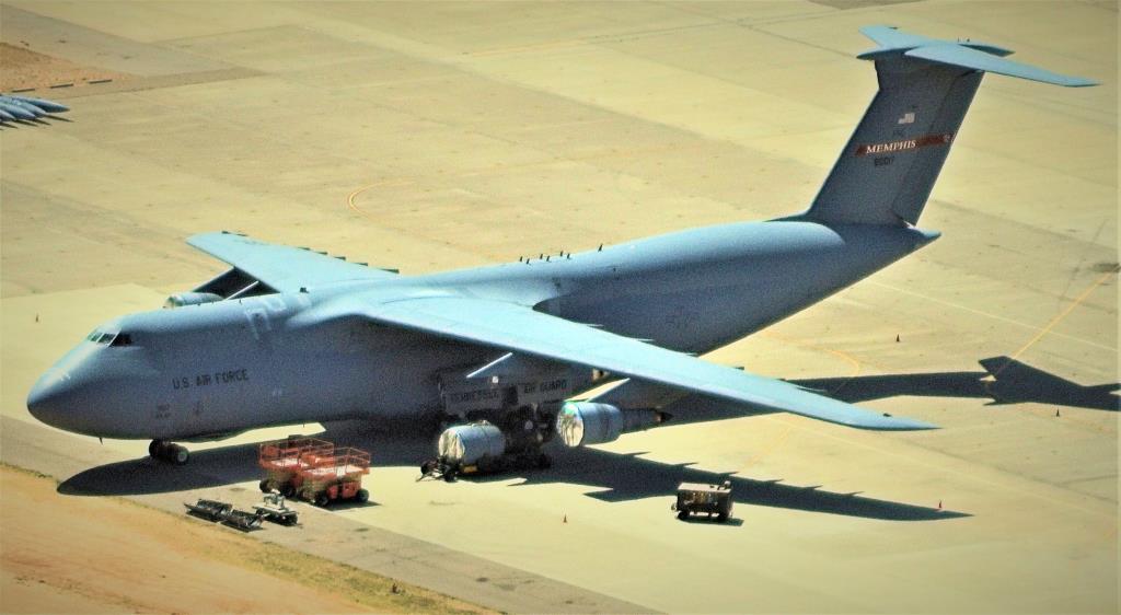 Photo of aircraft 69-0017 operated by United States Air Force