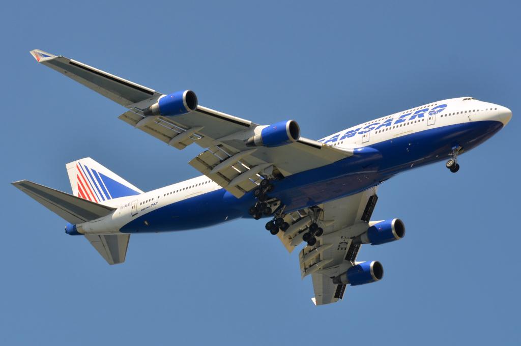 Photo of aircraft EI-XLI operated by Transaero Airlines