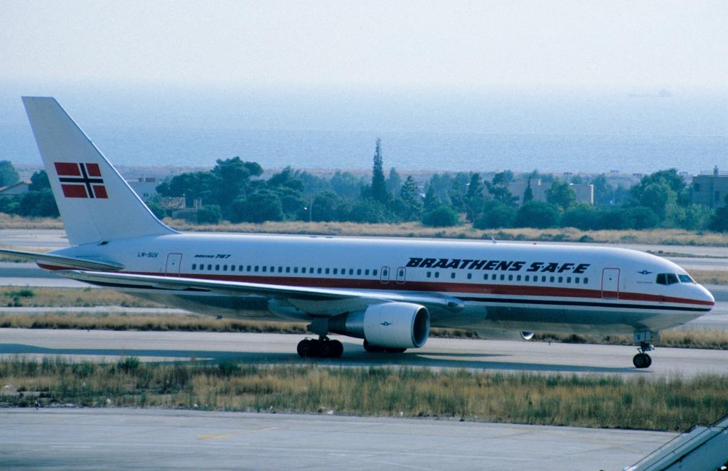 Photo of aircraft LN-SUV operated by Braathens