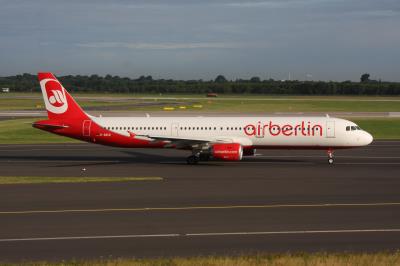 Photo of aircraft D-ABCK operated by Air Berlin