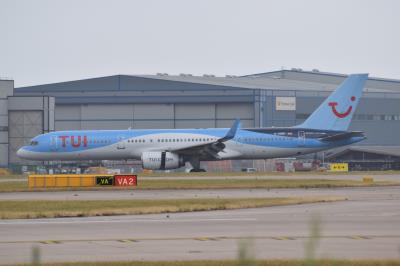 Image of aircraft registration G-OOBP - A 757-2G5(WL) operated by TUI Airways