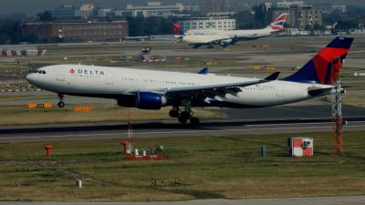 Photo of aircraft N854NW operated by Delta Air Lines