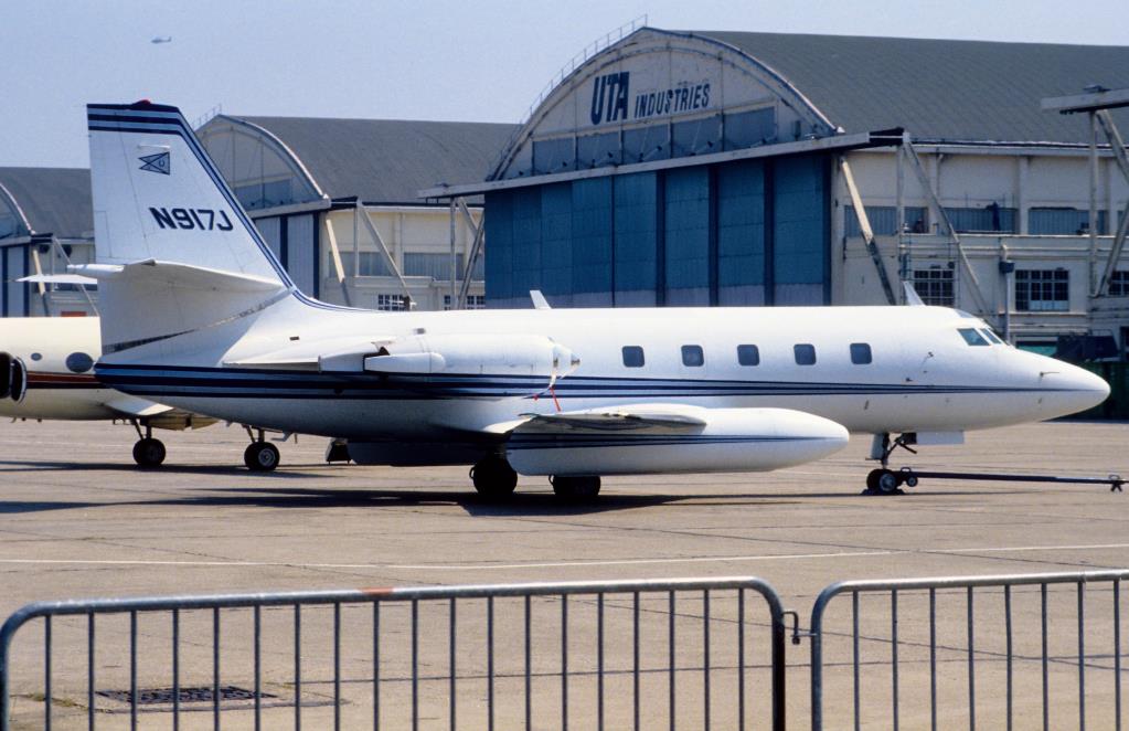 Photo of aircraft N917J operated by Jetair Inc