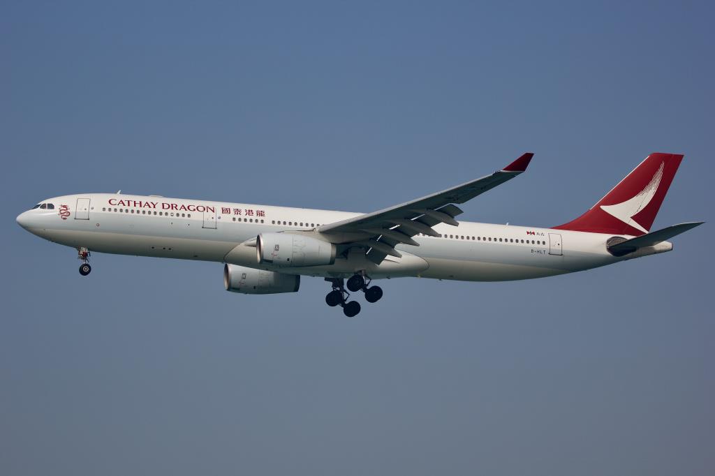 Photo of aircraft B-HLT operated by Cathay Dragon