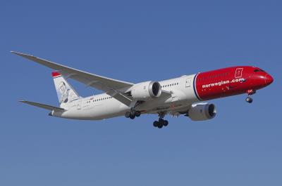 Image of aircraft registration G-CKOG - A 787-9 Dreamliner operated by Norwegian Air UK