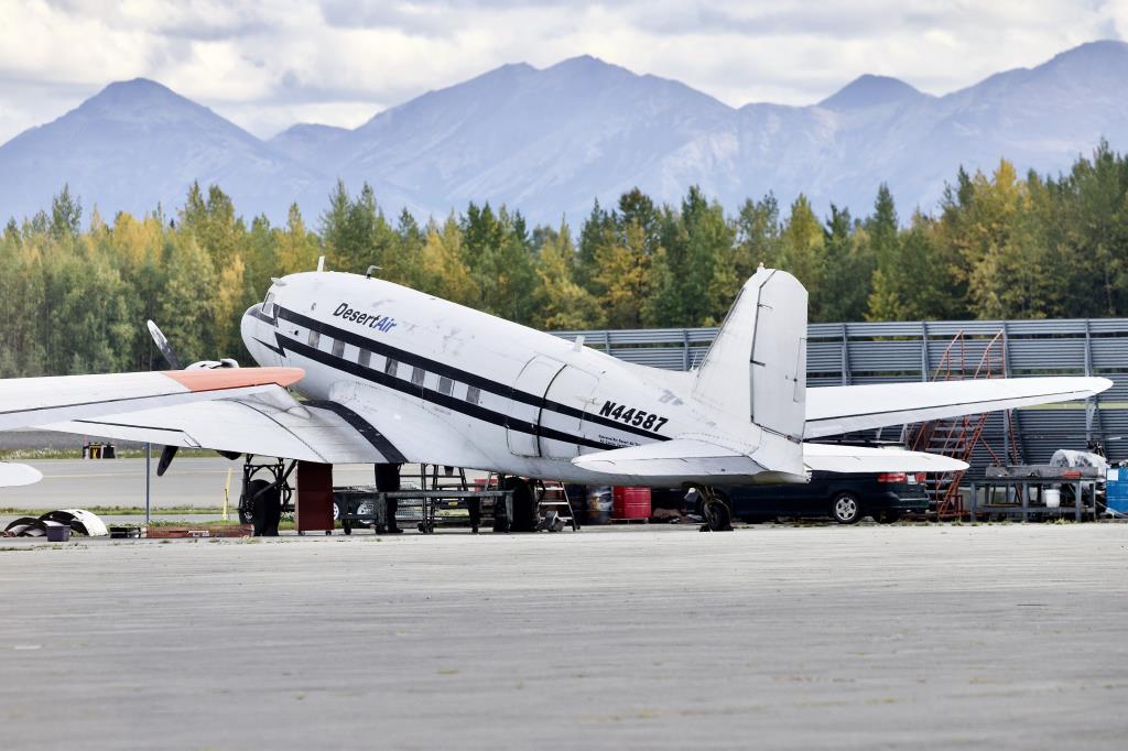 Photo of aircraft N44587 operated by Desert Air Transport Inc