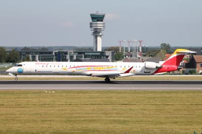 Image of aircraft registration EC-LJS - A CRJ-1000 operated by Air Nostrum