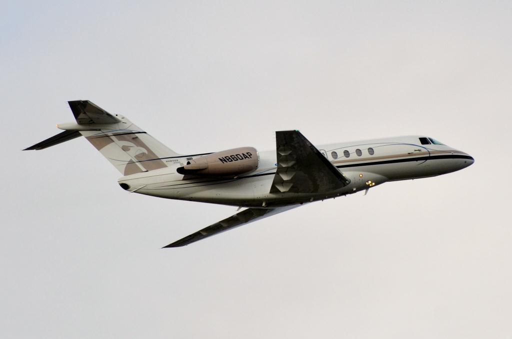 Photo of aircraft N860AP operated by Hawker Partners Acquisition LLC
