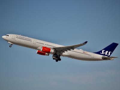 Photo of aircraft LN-RKR operated by SAS Scandinavian Airlines
