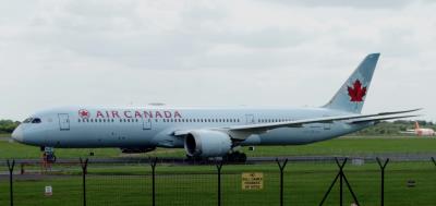 Photo of aircraft C-FGHZ operated by Air Canada