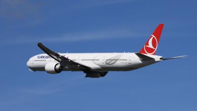 Image of aircraft registration TC-LKC - A 777-3U8(ER) operated by Turkish Airlines