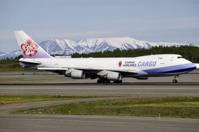 Photo of aircraft B-18718 operated by China Airlines