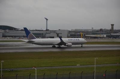 Image of aircraft registration N660UA - A 767-322(ER) operated by United Airlines