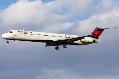 Photo of aircraft N962DL operated by Delta Air Lines