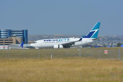 Photo of aircraft C-GWBT operated by WestJet