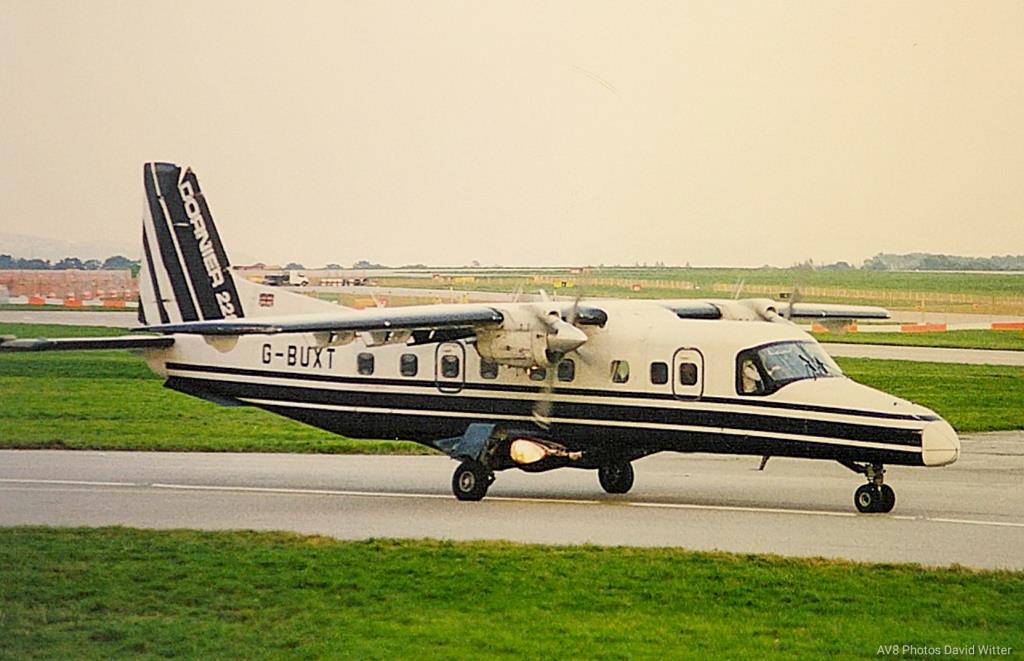 Photo of aircraft G-BUXT operated by Suckling Airways