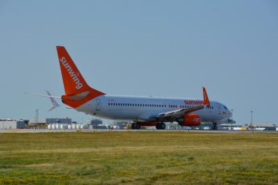 Photo of aircraft C-FJVE operated by Sunwing Airlines