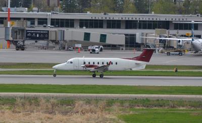 Photo of aircraft C-GCMY operated by Northern Thunderbird Air