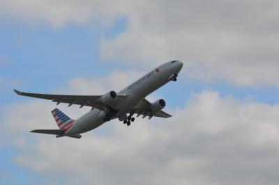 Image of aircraft registration N272AY - A A330-323 operated by American Airlines