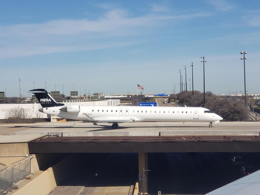 Photo of aircraft N943LR operated by Mesa Airlines
