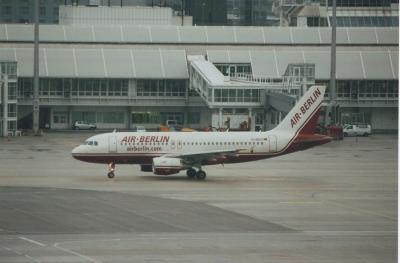 Photo of aircraft D-ABGE operated by Air Berlin