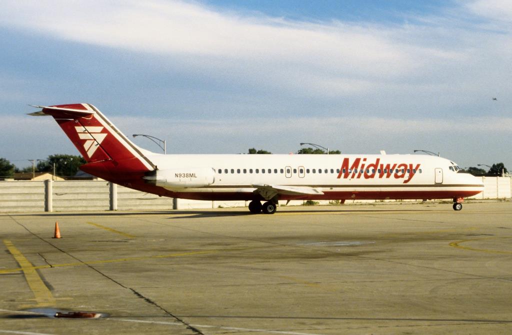 Photo of aircraft N938ML operated by Midway Airlines