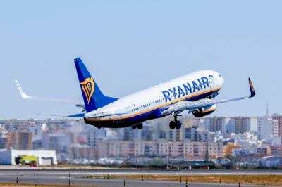Image of aircraft registration EI-FTJ - A 737-800(WL) operated by Ryanair