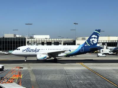 Image of aircraft registration N526VA - A A319-112 operated by Alaska Airlines