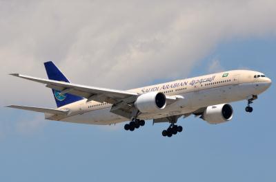 Photo of aircraft HZ-AKM operated by Saudi Arabian Airlines