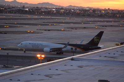 Photo of aircraft N332UP operated by United Parcel Service (UPS)