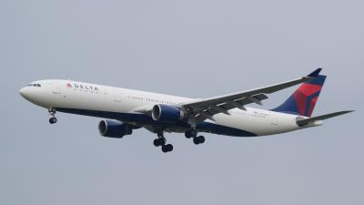 Image of aircraft registration N819NW - A A330-323 operated by Delta Air Lines