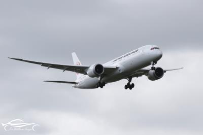 Photo of aircraft JA881J operated by Japan Airlines