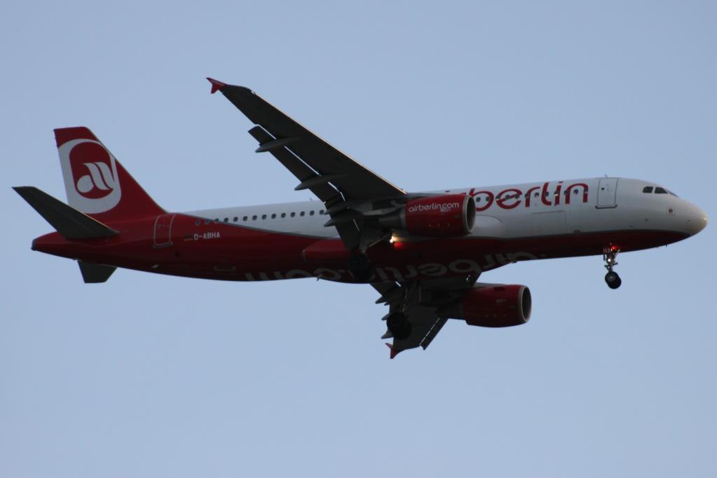 Photo of aircraft D-ABHA operated by Eurowings