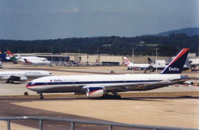 Image of aircraft registration N861DA - A 777-232(ER) operated by Delta Air Lines