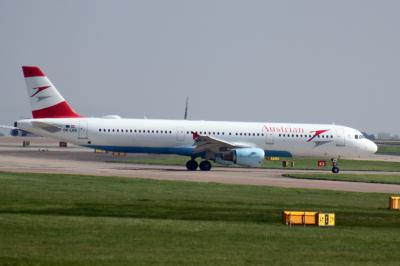 Photo of aircraft OE-LBE operated by Austrian Airlines