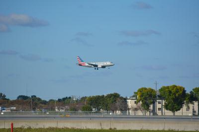 Photo of aircraft N767UW operated by American Airlines