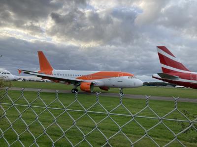 Photo of aircraft G-EZIH operated by easyJet