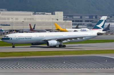 Photo of aircraft B-LAD operated by Cathay Pacific Airways