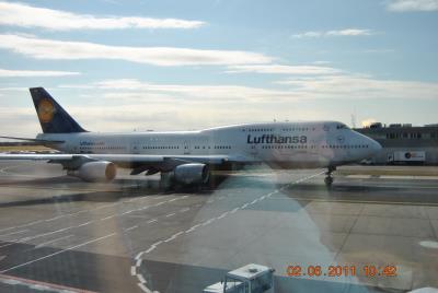 Image of aircraft registration D-ABVY - A 747-430 operated by Lufthansa